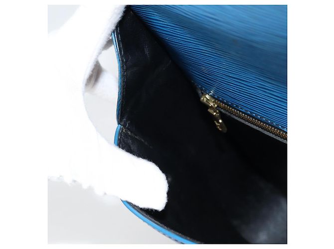 LOUIS VUITTON Epi Saint Cloud GM Shoulder Bag Toledo Blue M52195 LV Auth 141111 - view 26