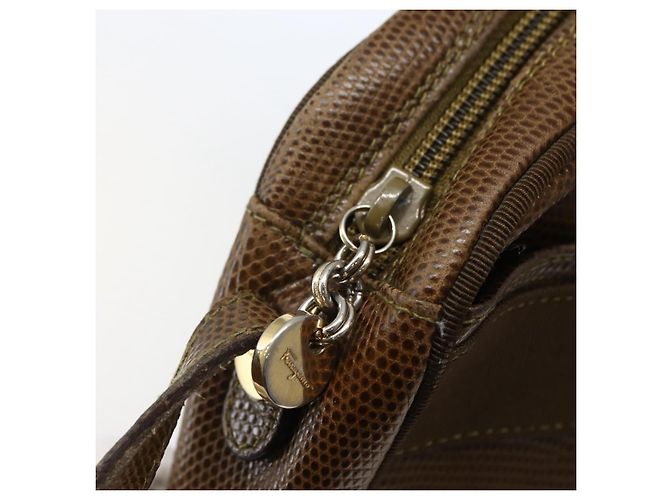 Borsa a Spalla Vala in Pelle Embossed Marrone Oro Auth BA5847 di Salvatore Ferragamo D'oro - vista 14