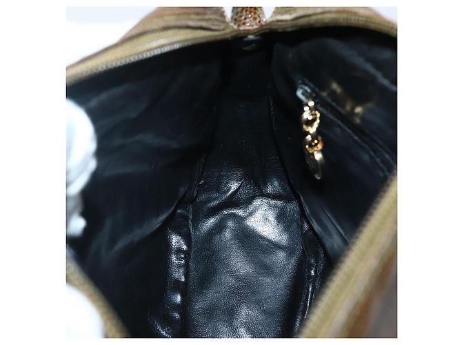 Borsa a Spalla Vala in Pelle Embossed Marrone Oro Auth BA5847 di Salvatore Ferragamo D'oro - vista 18