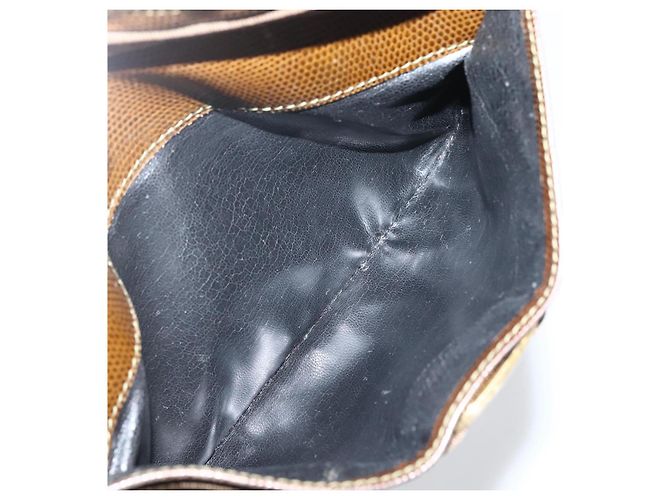 Borsa a Spalla Vala in Pelle Embossed Marrone Oro Auth BA5847 di Salvatore Ferragamo D'oro - vista 20