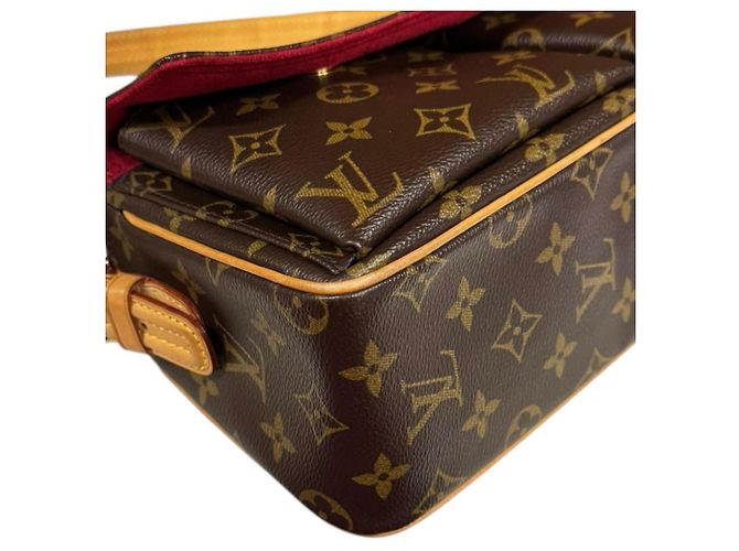 Borsa a Spalla Monogram Viva Cite MM di Louis Vuitton Marrone - vista 8