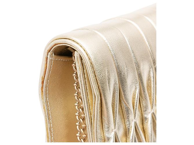 Chanel Gold CC Metallic Plissierter Lammleder Schultertasche mit Kette - Ansicht 8
