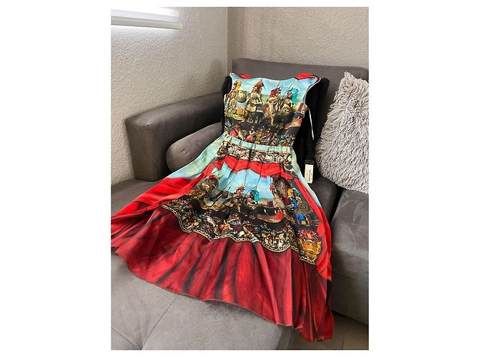 Abito in seta multicolore con stampa Opera dei Pupi di Dolce & Gabbana - vista 4