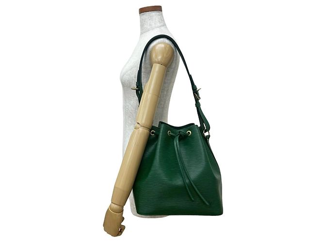 Noe Sac à main Petit Noé en cuir Epi Louis Vuitton Vert - vue 2