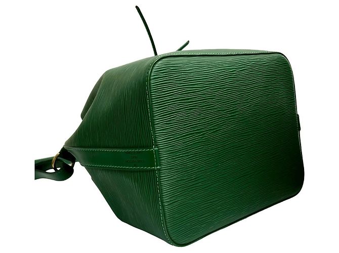 Noe Sac à main Petit Noé en cuir Epi Louis Vuitton Vert - vue 7