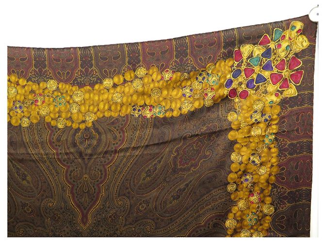 FULAR VINTAGE CHANEL MOTIVO BYZANTINO E GIOIELLI GRIPOIX 90 SETA Multicolore - vista 3