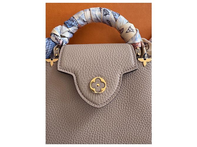 Louis Vuitton Capucines Mini Taurillon Leder Grau - Ansicht 6