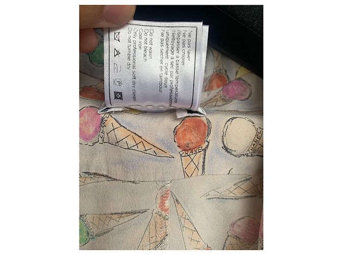Bluse mit Eiscremecone-Druck Chanel Resort 2004 Jennie Blackpink Mehrfarben - Ansicht 15
