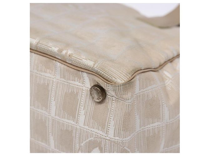 CHANEL Nuova linea da viaggio Borsa a mano in nylon beige argento CC Auth 141510 - vista 12