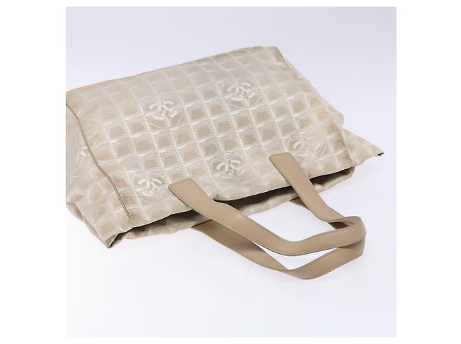 CHANEL Nuova linea da viaggio Borsa a mano in nylon beige argento CC Auth 141510 - vista 6
