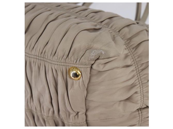 PRADA Borsa a Mano Arricciata in Pelle 2 in 1 Beige Oro Auth BA5654 D'oro - vista 10