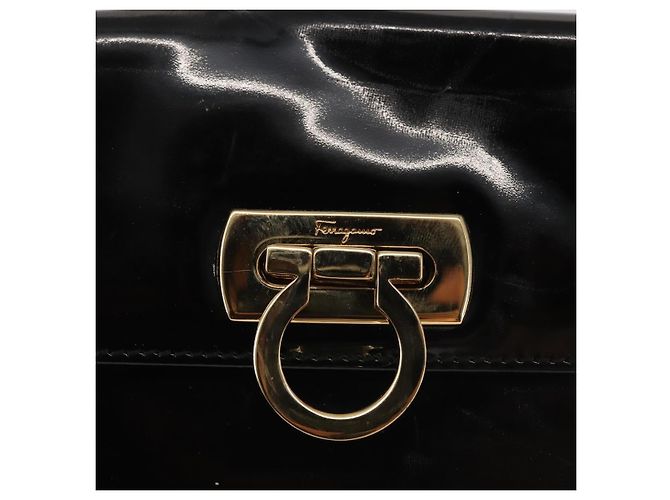 Borsa a Spalla Chain Gancini Salvatore Ferragamo Smalto Nero Oro Auth 142666 D'oro - vista 14