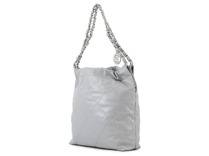 CHANEL 22 Piccola Borsa Matelassé in Pelle di Vitello Lucida Marrone - vista 2