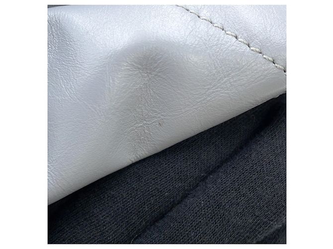 CHANEL 22 Piccola Borsa Matelassé in Pelle di Vitello Lucida Marrone - vista 6