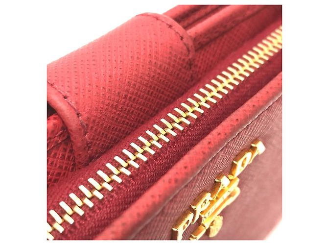 Billetera bifold de cuero Saffiano rojo Prada 1ML018 Roja - vista 6