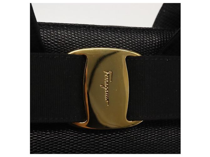 Borsa a mano Vala in pelle stampata nera e oro di Salvatore Ferragamo Auth BA5845 Nero D'oro - vista 10