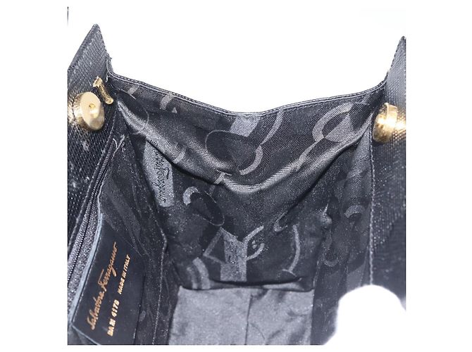 Borsa a mano Vala in pelle stampata nera e oro di Salvatore Ferragamo Auth BA5845 Nero D'oro - vista 17