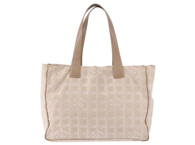 CHANEL Nova Bolsa Tote de Viagem Nylon Bege Ouro CC Auth BA5630 Dourado - vista 13