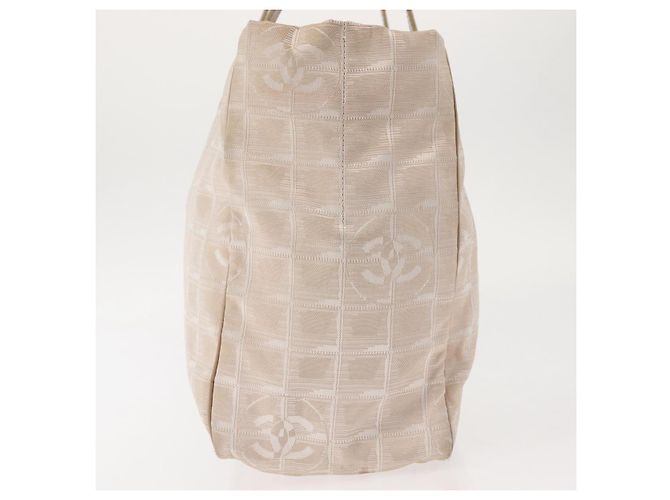 CHANEL Nova Bolsa Tote de Viagem Nylon Bege Ouro CC Auth BA5630 Dourado - vista 4
