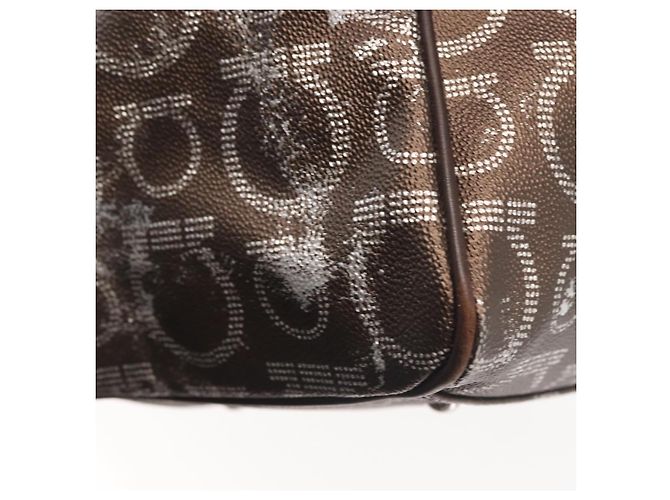 Borsa a Spalla Salvatore Ferragamo in Pelle PVC Marrone Scuro Argento Auth BA4805 - vista 9