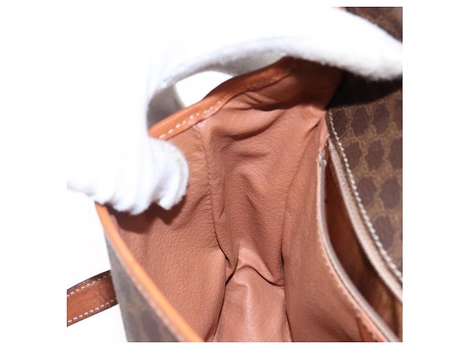 Céline Borsa a spalla circolare in tela Macadam CELINE in pelle PVC marrone oro Auth 141611 D'oro - vista 20