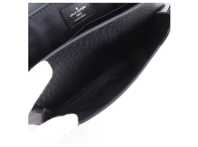 Borsa a Spalla Taigarama Louis Vuitton Nero - vista 7