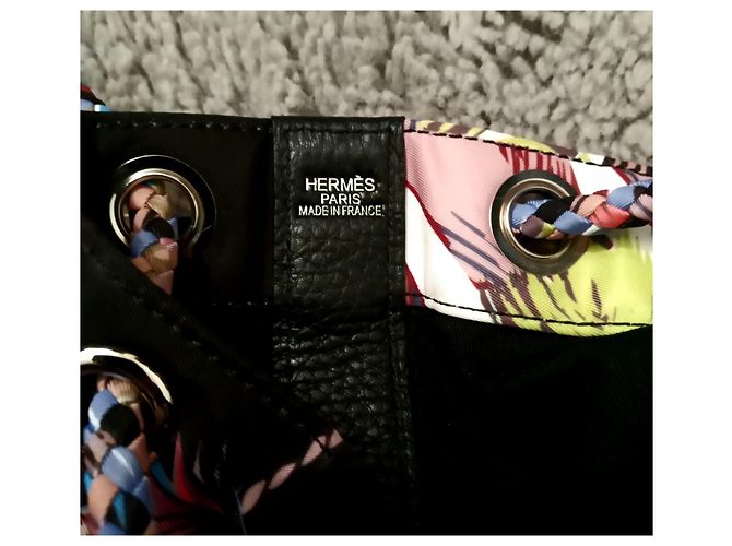 Mochila Hermès de cuero y seda multicolor - vista 3