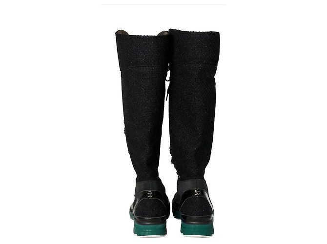 Sneakers alte Chanel in pelle e tweed nero verde metallizzato - vista 3
