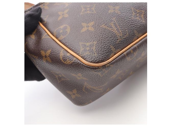 Borsa a Spalla Louis Vuitton Viva Cite PM Marrone - vista 6