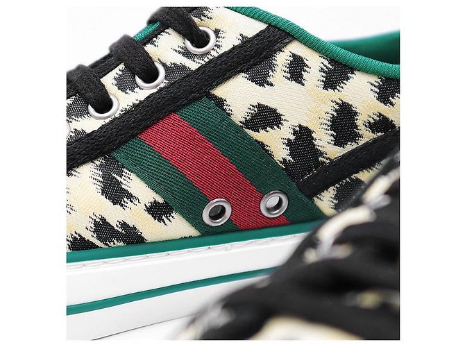 Sneaker in shearling goffrato Gucci GG Giallo - vista 11