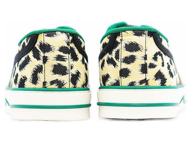 Sneaker in shearling goffrato Gucci GG Giallo - vista 9