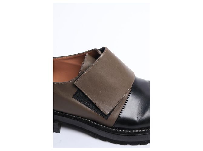 Marni Scarpe in pelle con strap in velcro marroni e nere - taglia EU 40 Marrone - vista 5
