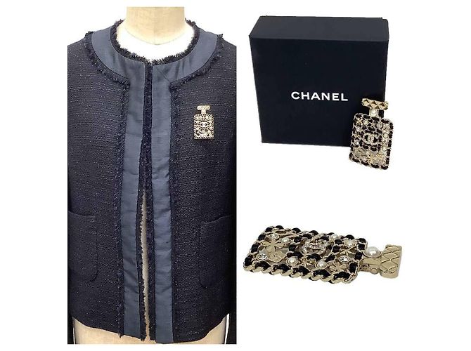 Spilla Chanel con motivo a bottiglia Nero D'oro - vista 2