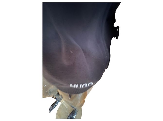 Moletom HUGO BOSS – Preto com Logo Contrastante - vista 5