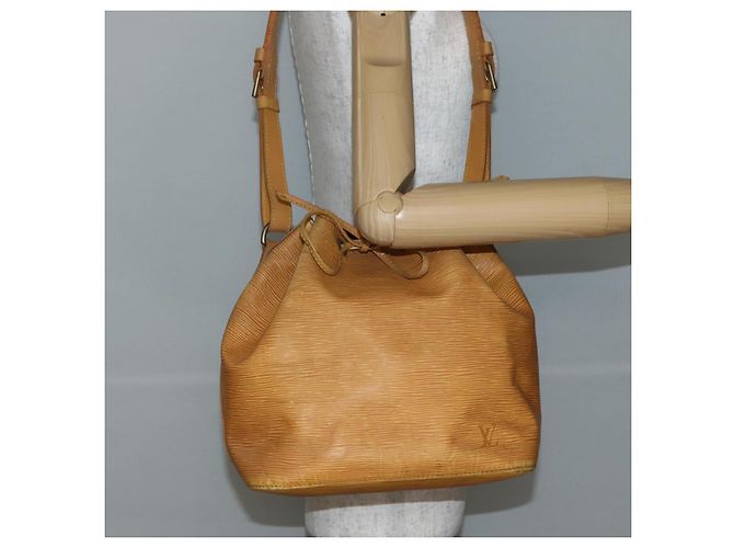 Noe LOUIS VUITTON Borsa a Spalla Petit Noé Epi Gialla M44109 LV Auth BA5660 Giallo - vista 20
