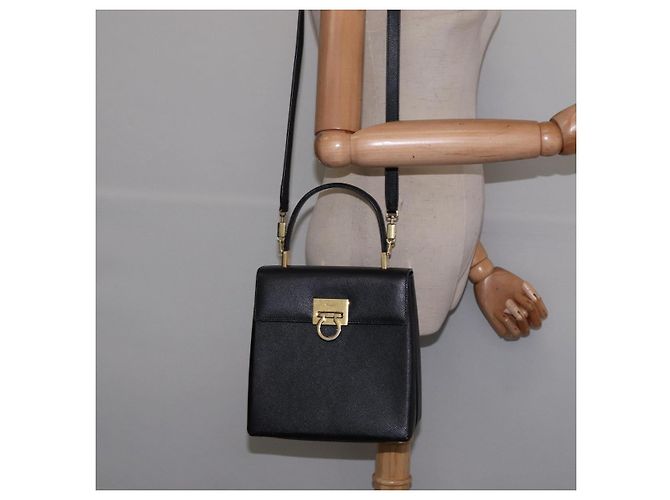 Borsa a mano in pelle Gancini Salvatore Ferragamo 2 in 1 Nero Oro Auth BA5941 - vista 23