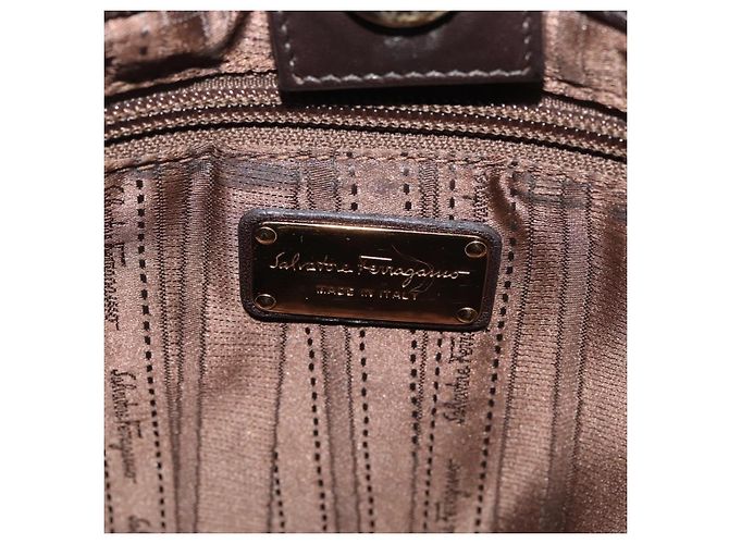Bolsa de Ombro Chain Vala em Couro Marrom Dourado Salvatore Ferragamo Auth bs29113 - vista 20