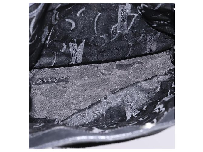 Borsa a Spalla Vala Chain in Tela Nera e Argento di Salvatore Ferragamo Auth BA5606 Nero - vista 10