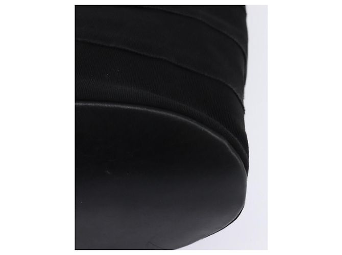 Borsa a Spalla Vala Chain in Tela Nera e Argento di Salvatore Ferragamo Auth BA5606 Nero - vista 14