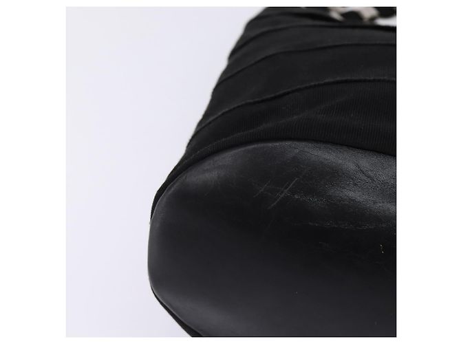 Borsa a Spalla Vala Chain in Tela Nera e Argento di Salvatore Ferragamo Auth BA5606 Nero - vista 9