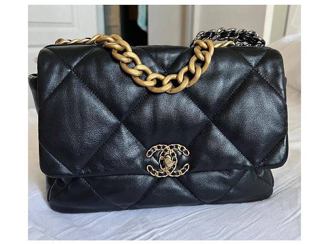 Borsa Chanel 19 Large in agnello nero - vista 13