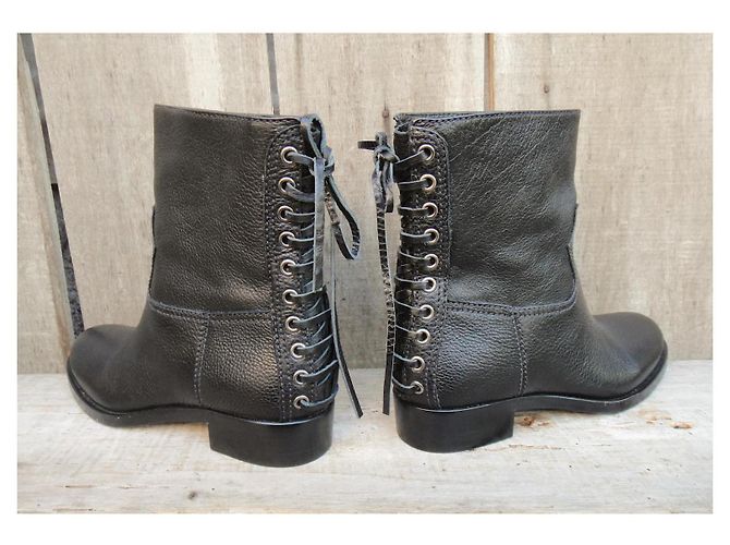 Stivaletti Miu Miu in pelle nera Nero - vista 4