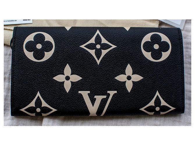 Portafoglio Louis Vuitton Emilie Monogram Giant Nero e Beige Monogramma - vista 14