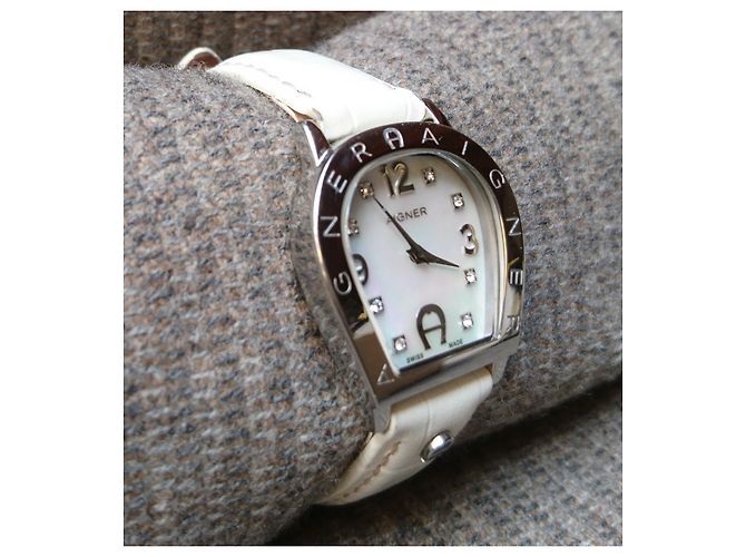 Aigner Amalfi Quarz Uhr Ref A32200 Swiss Made Silber Weiß - Ansicht 12
