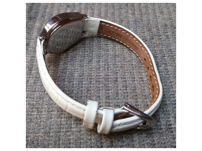 Aigner Amalfi Quarz Uhr Ref A32200 Swiss Made Silber Weiß - Ansicht 6