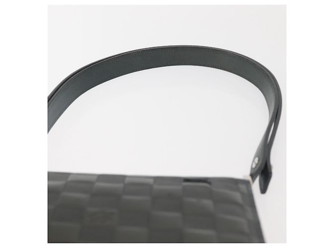 LOUIS VUITTON Sac Club Damier Vernis Vert Pétrole Bleu M92128 LV Auth BA5815 - vue 14