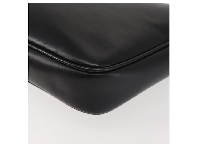 Borsa a Spalla Salvatore Ferragamo in Pelle Nera e Oro Auth bs29115 Nero D'oro - vista 16