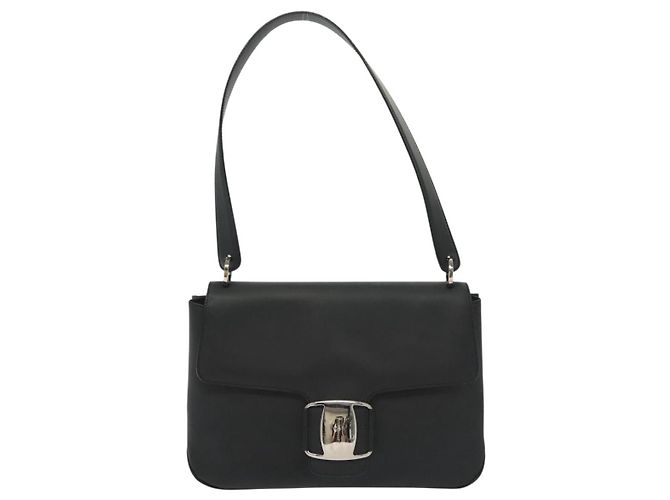 Borsa a Spalla Vala in Pelle Nera e Argento Salvatore Ferragamo Auth 141973 Nero - vista 13
