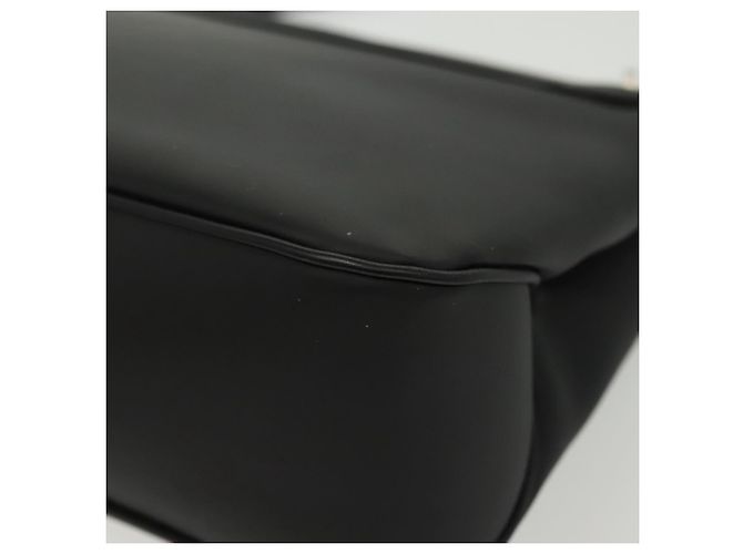 Borsa a Spalla Vala in Pelle Nera e Argento Salvatore Ferragamo Auth 141973 Nero - vista 17