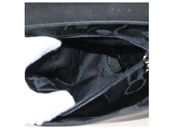 Borsa a Spalla Vala in Pelle Nera e Argento Salvatore Ferragamo Auth 141973 Nero - vista 21